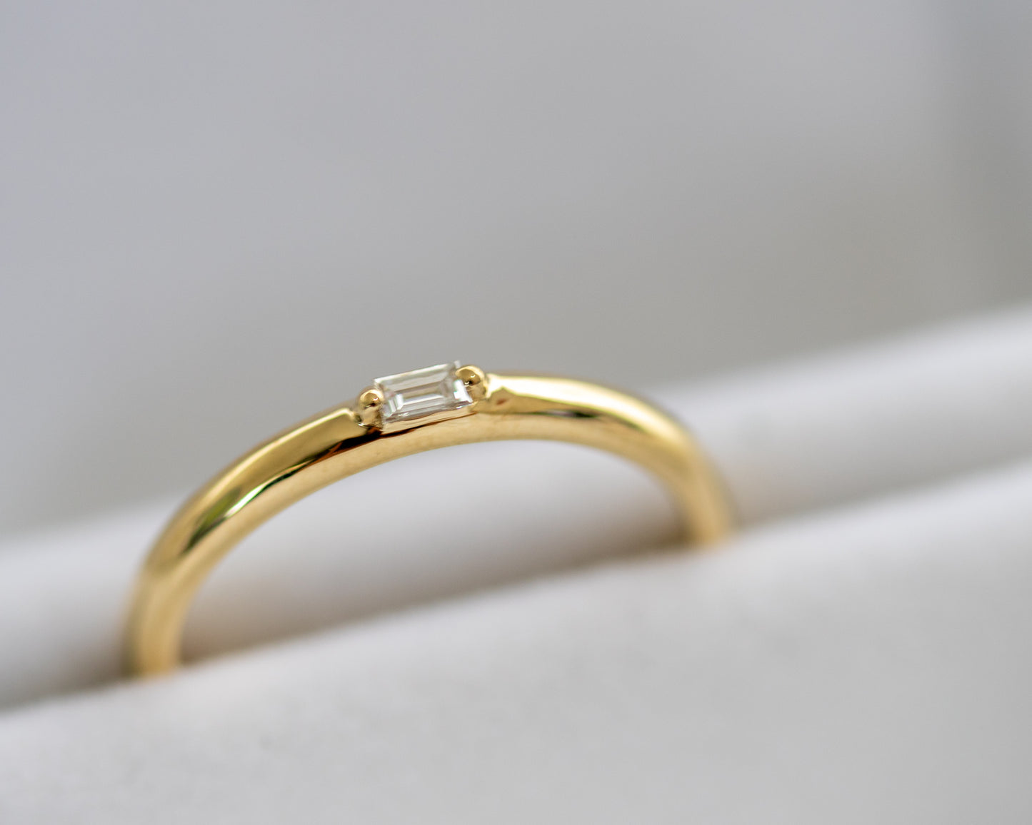 14K Gold Baguette Diamond Ring — Solitaire Prong Set Natural Diamond