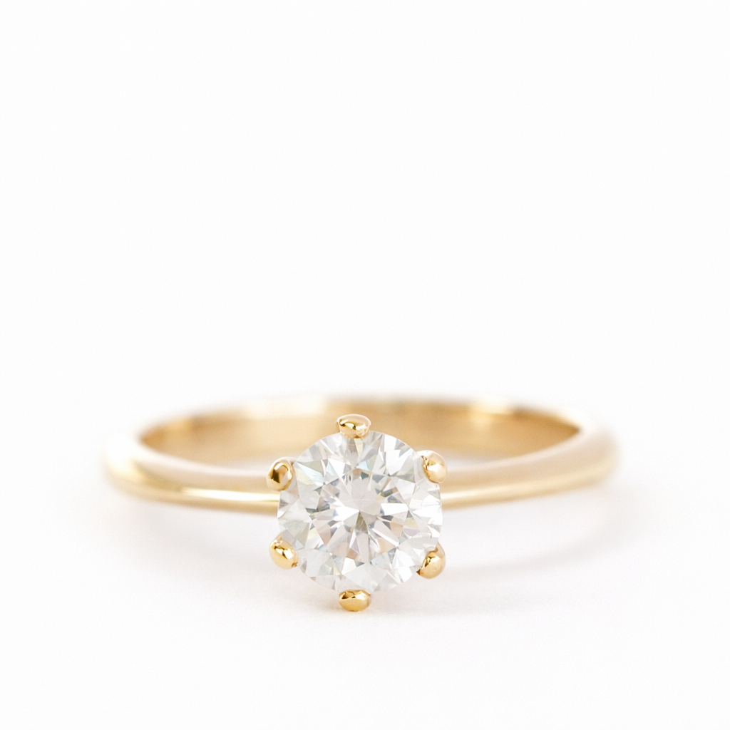 Solis Ring | 14K Gold Classic Solitaire Diamond Engagement Ring