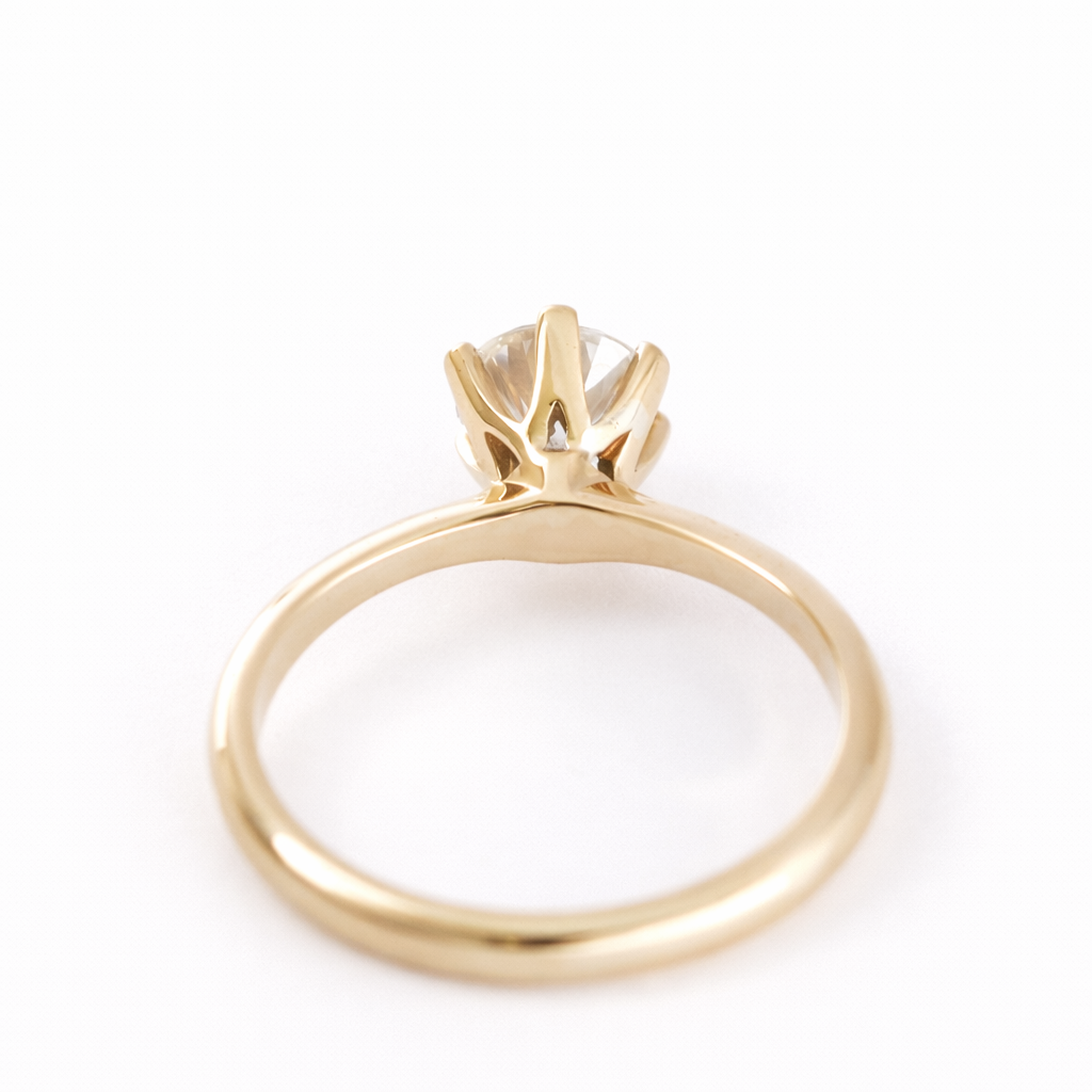 Solis Ring | 14K Gold Classic Solitaire Diamond Engagement Ring